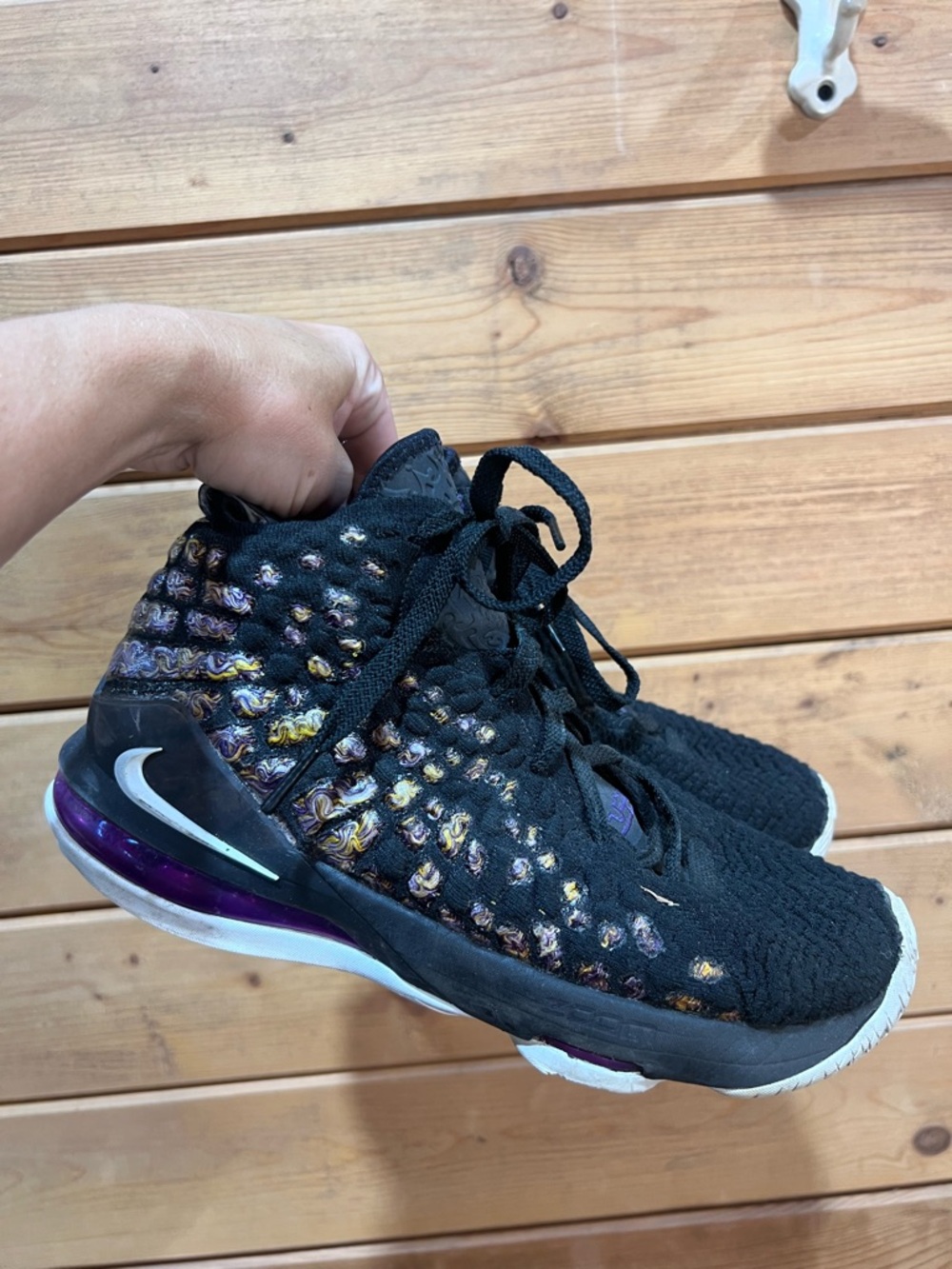 Nike LeBron 17 Monstars GS Basketball Shoes Black Purple Youth 7Y